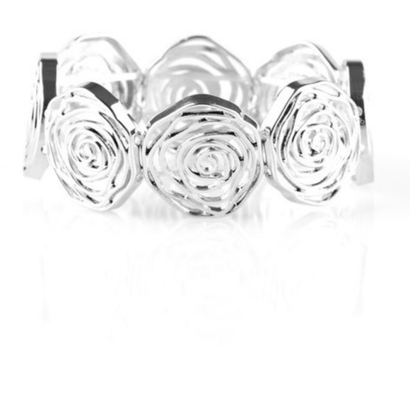 Silvertone Rosette Necklace Earring Bracelet Set - Picture 4 of 6